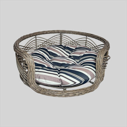 Natural Round Wicker Bed