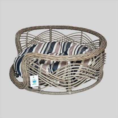 Natural Round Wicker Bed