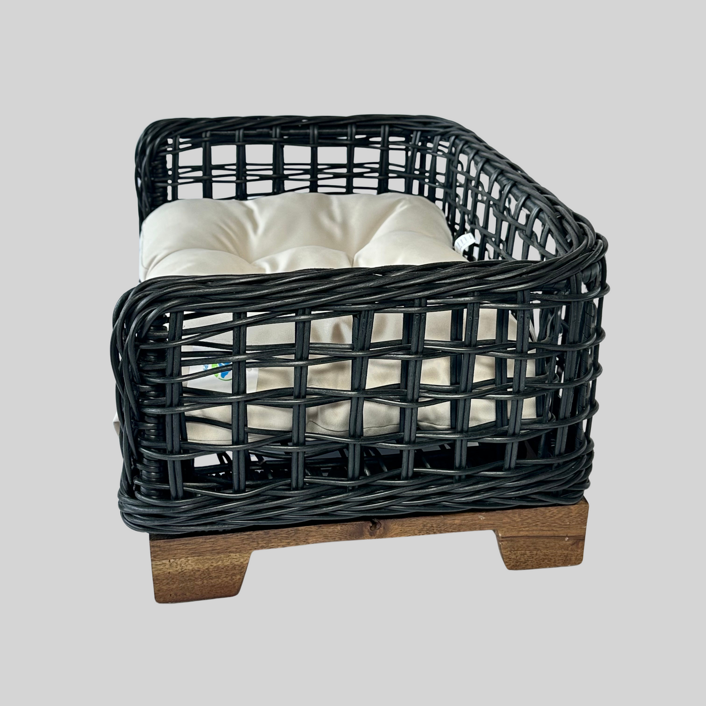 Black Rectangular Wicker Bed Wood Leg